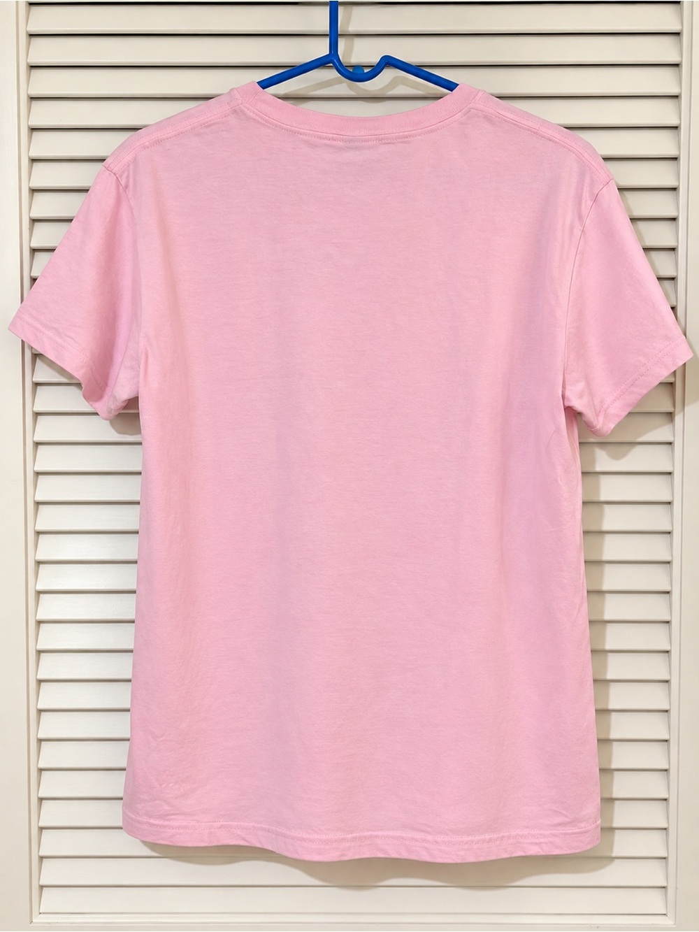 Peace Love Dogs Pink Graphic T-Shirt made for dog lovers🐶🐶❤️ - Picture 2 of 3